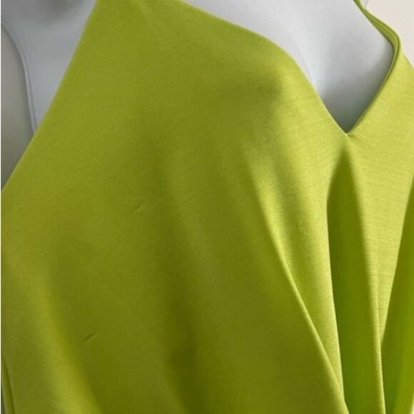 Zara green spaghetti strap front tie top - Picture 2 of 6